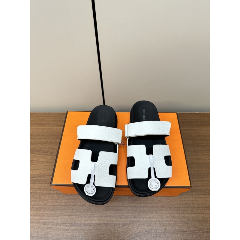 H**mes slippers